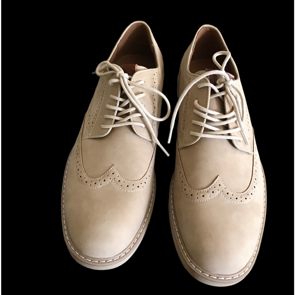 Tommy Hilfiger dress shoes. Size 11 (no box) (never worn)
